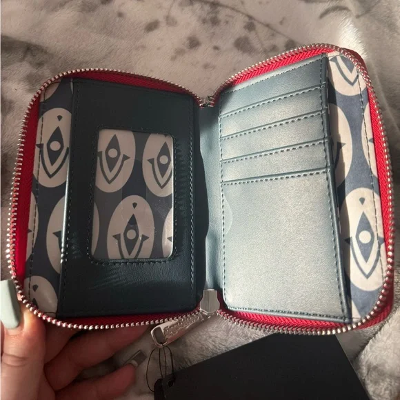 Loungefly GT Exclusive Star Wars The Bad Batch Omega Cosplay Wallet - Picture 4 of 5